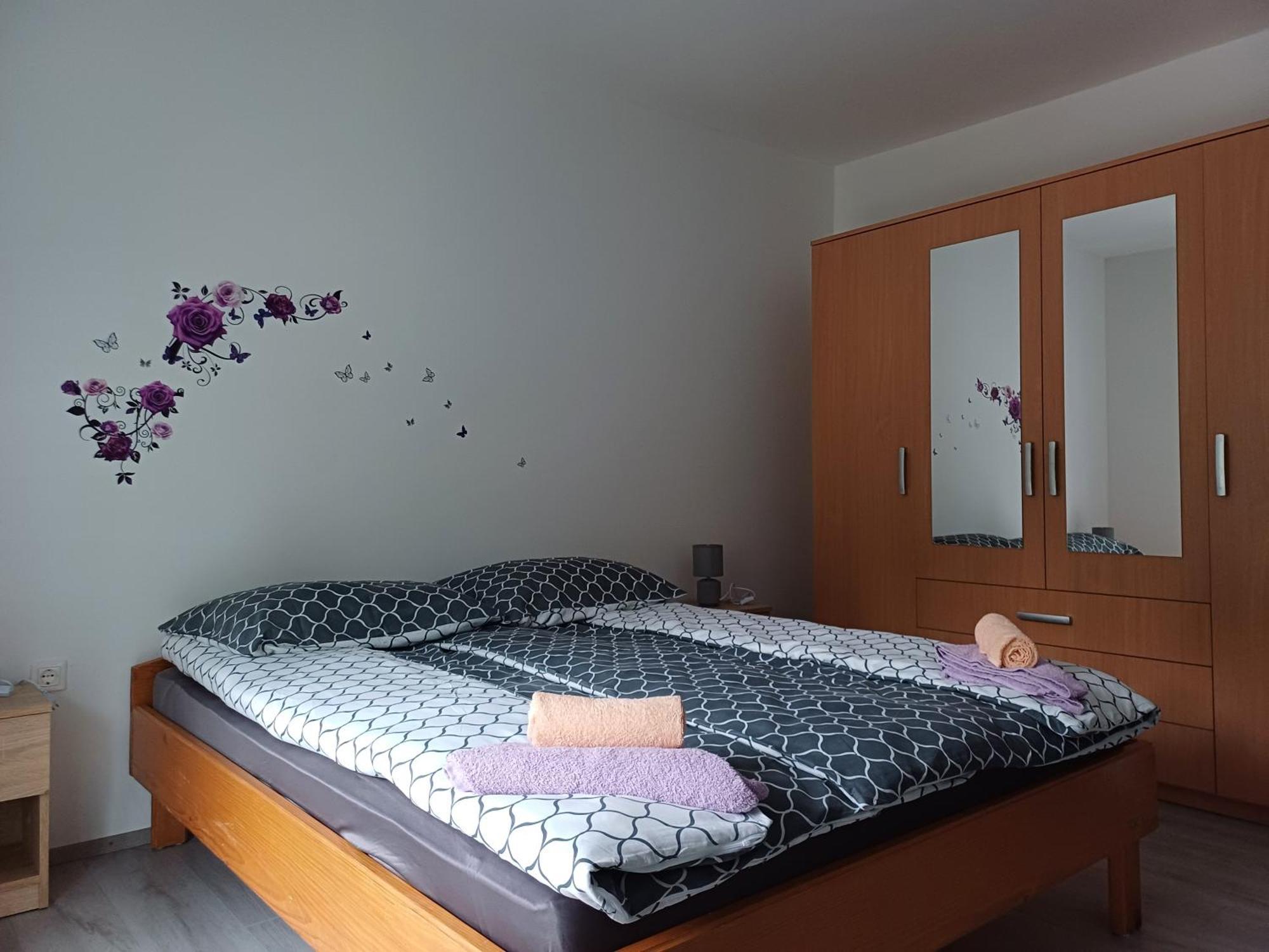 Apartma Ginga Osilnica Dış mekan fotoğraf