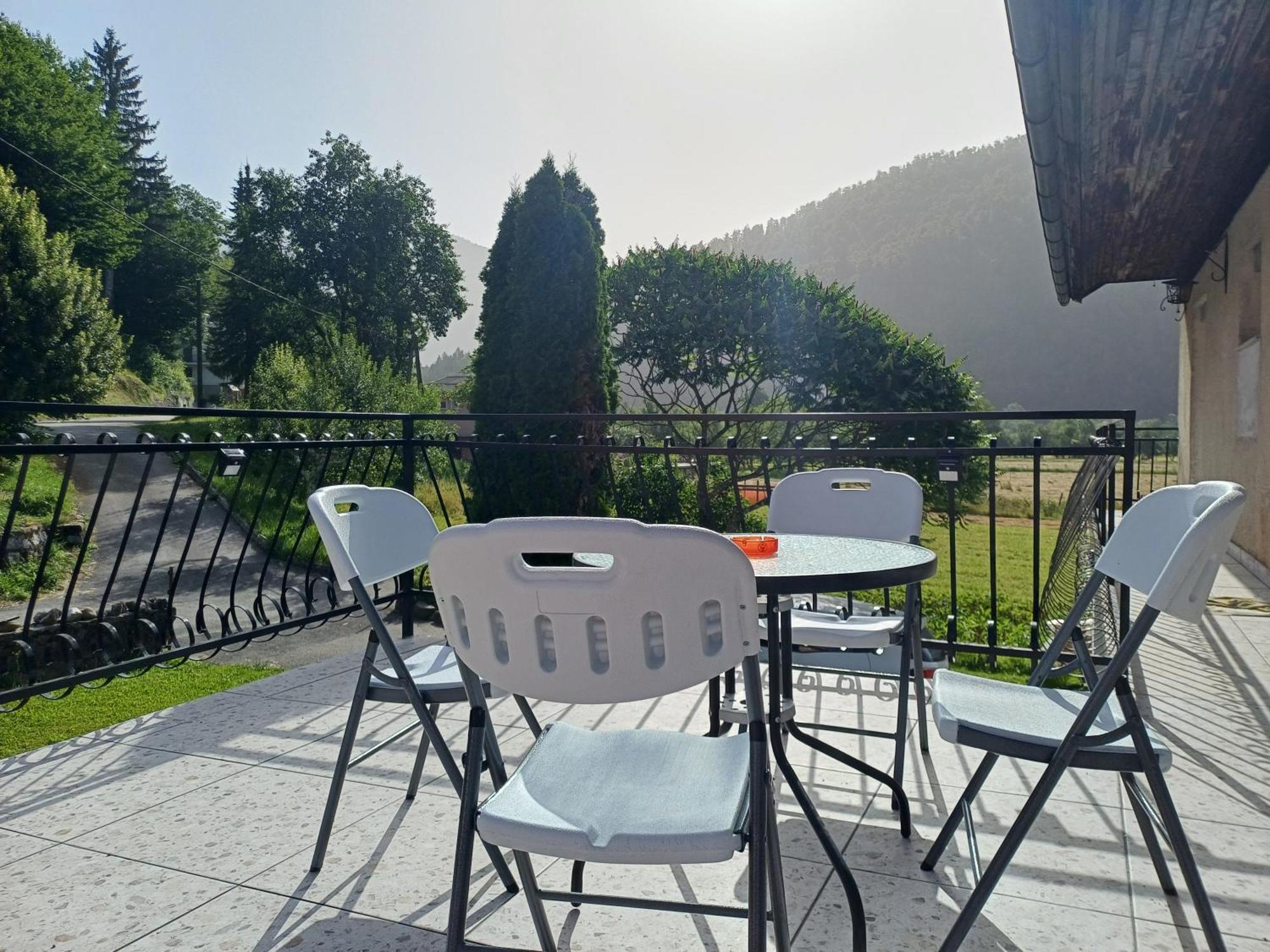 Apartma Ginga Osilnica Dış mekan fotoğraf